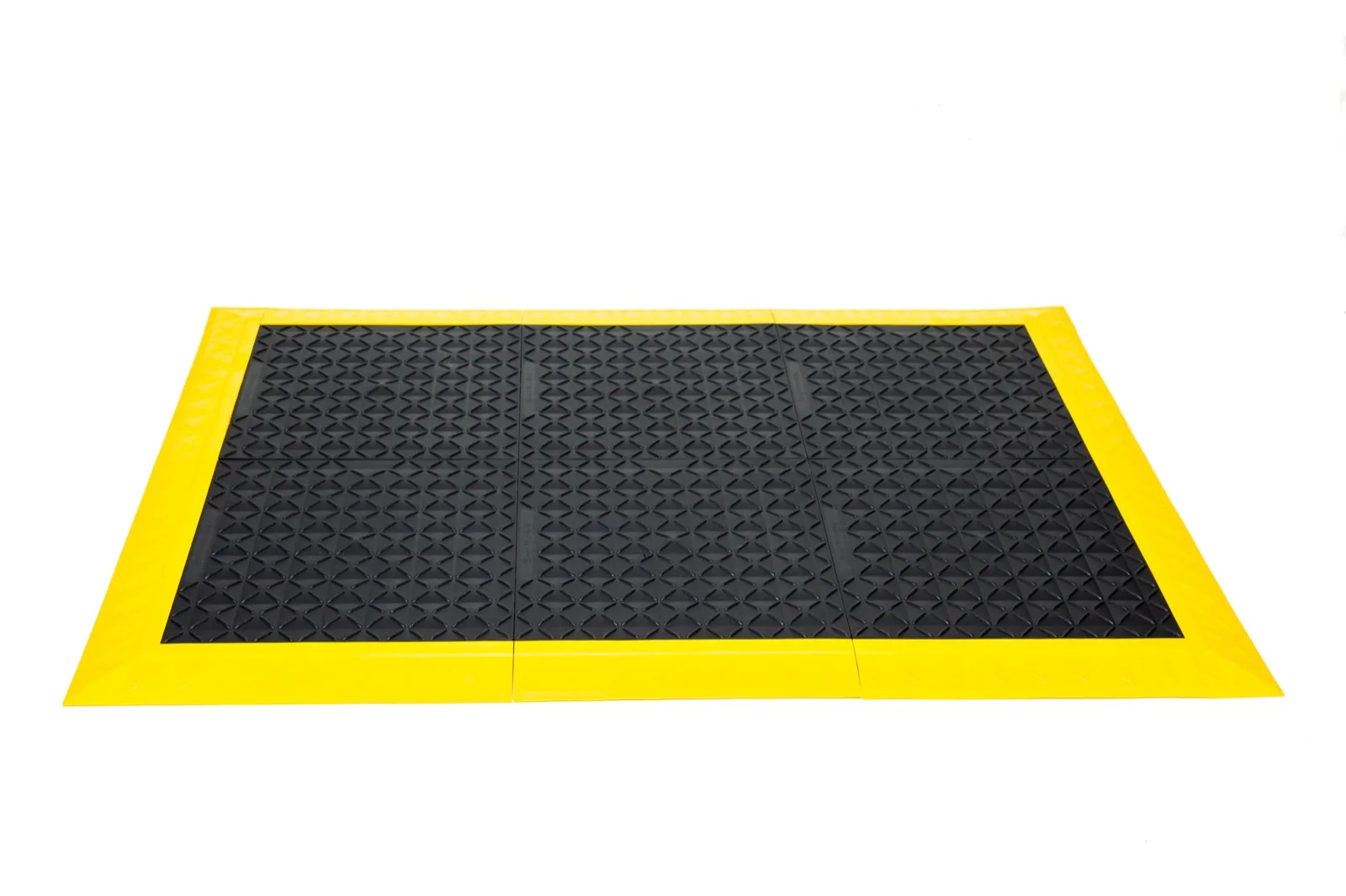 M5 anti-fatigue workstation kit with black tiles and bevelled yellow edging